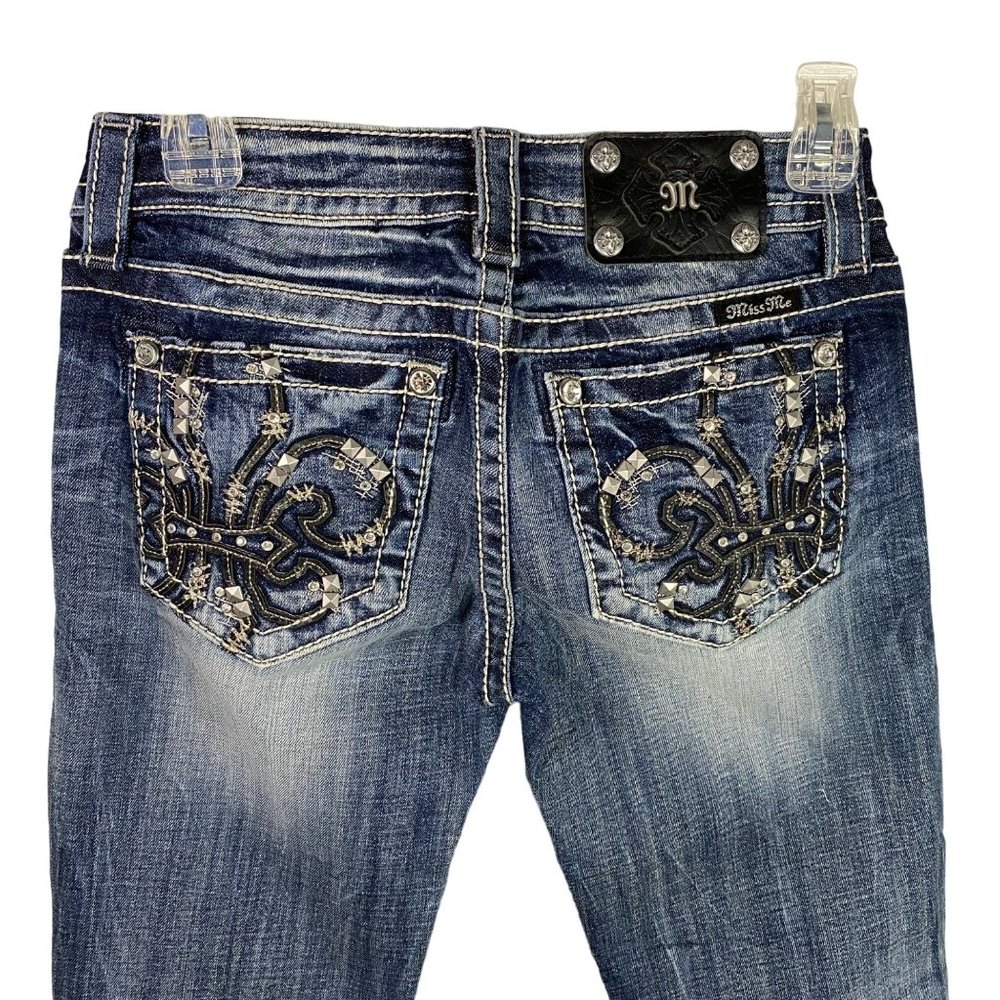 NWOT Miss Me Jeans Women’s Sz 26 Signature skinny Denim Embellished fleur de lis